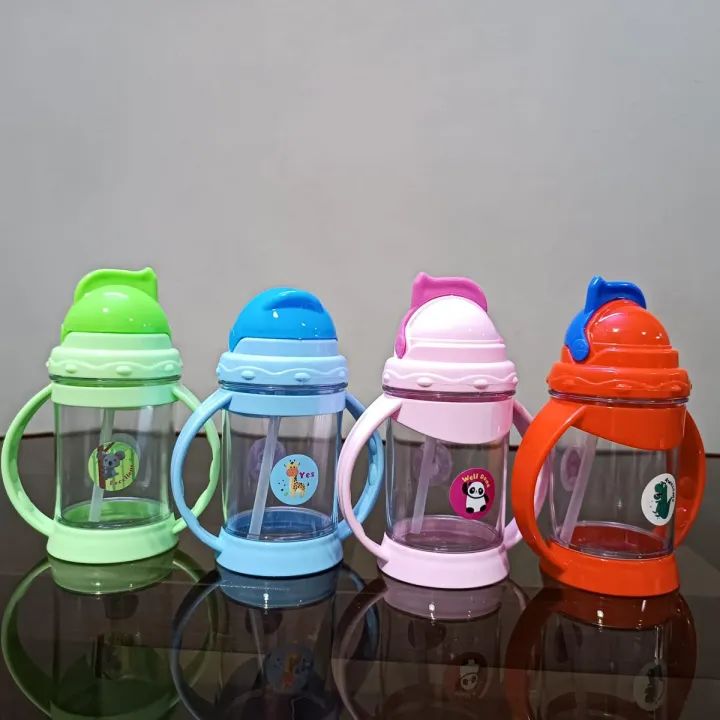 Baby feeder Sipper traine mug with handle and straw